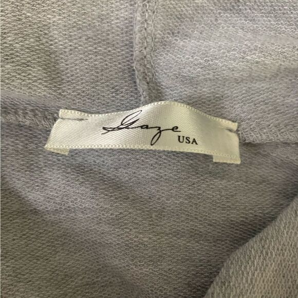 Gaze USA Grey Holey Cropped Hoodie Sweatshirt Size Small - Picture 4 of 5